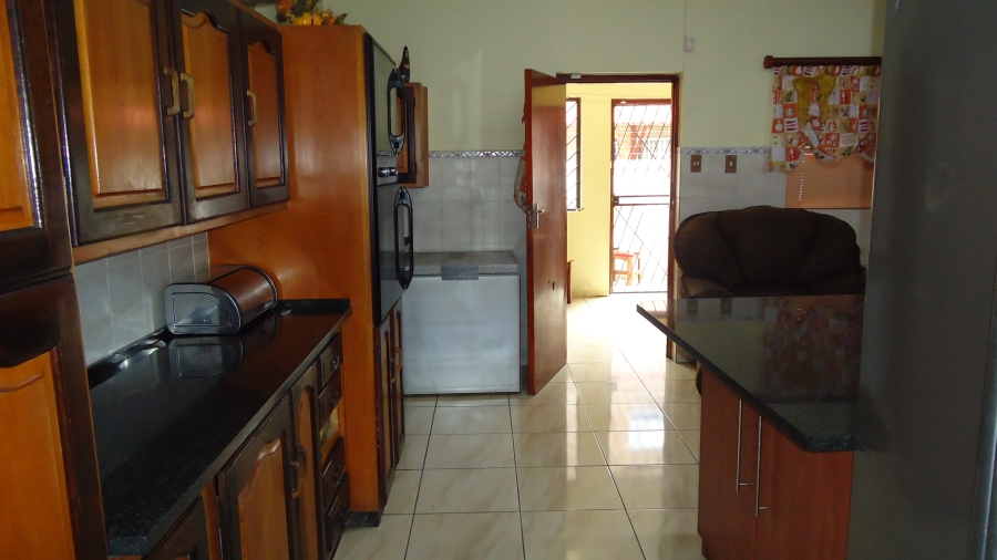 3 Bedroom Property for Sale in Gustrouw Western Cape